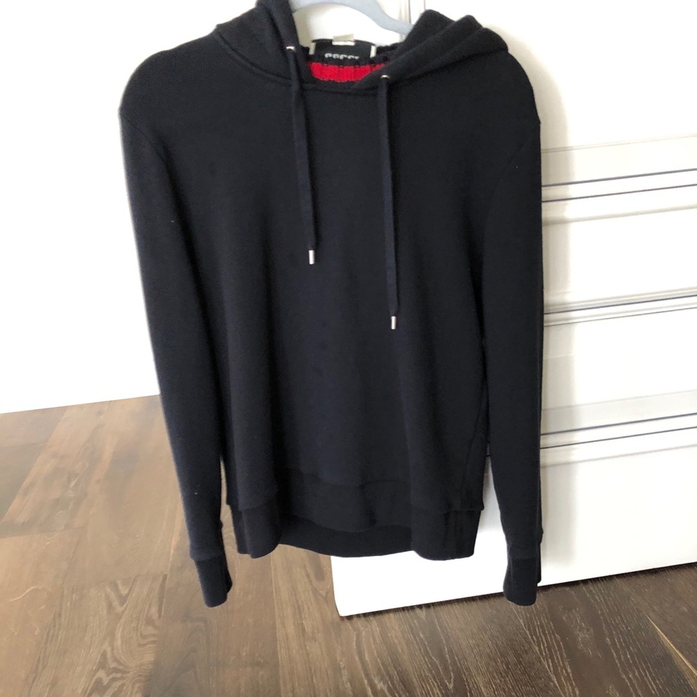 Gucci navy sweatshirt with red and blue collar